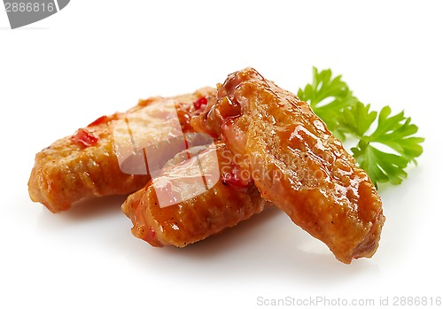 Image of fried chicken wings with sweet chili sauce