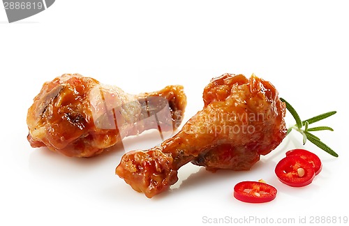 Image of fried chicken wings with sweet chili sauce