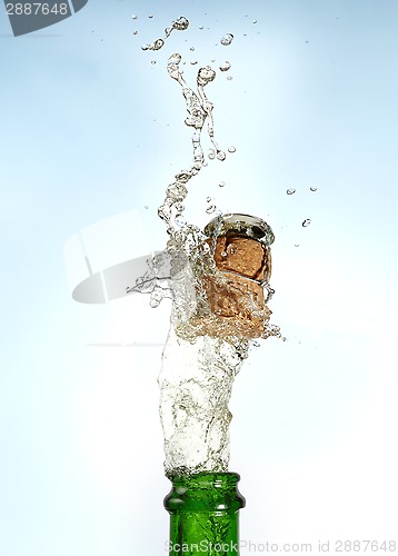 Image of splashing champagne