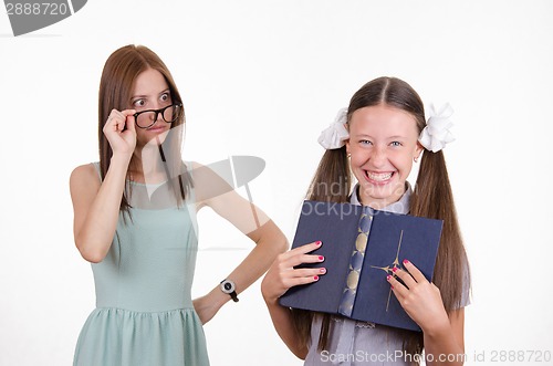 Image of Trainee teacher laughs