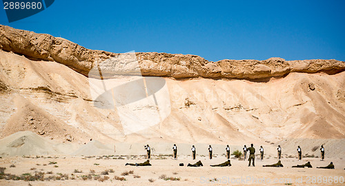 Image of Israeli Soldiers on shooting ground
