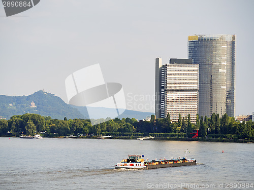 Image of river and skyscraper Bonn