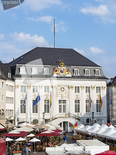 Image of town hall Bonn