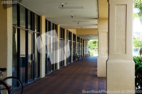 Image of row of store fronts in florida