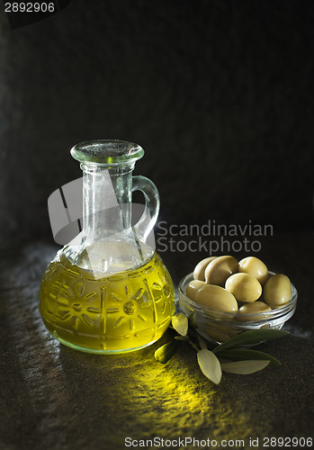 Image of olive oil