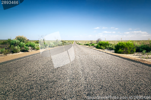 Image of road to horizon