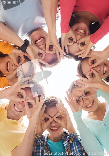 Image of group of smiling teenagers