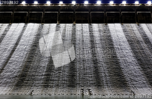 Image of Dam at night