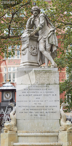 Image of Shakespeare statue