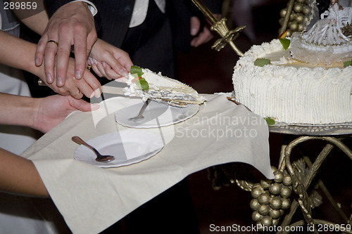 Image of wedding cake