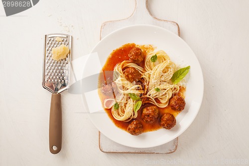 Image of Pasta with meatballs 