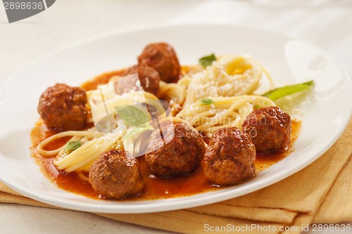 Image of Pasta with meatballs 