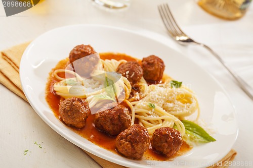 Image of Pasta with meatballs 