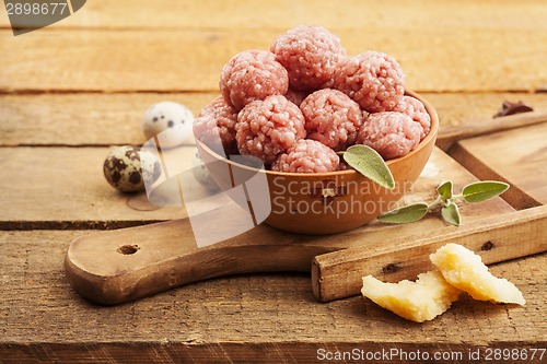 Image of Raw meatballs