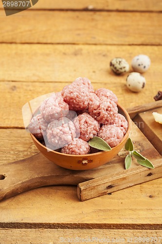 Image of Raw meatballs