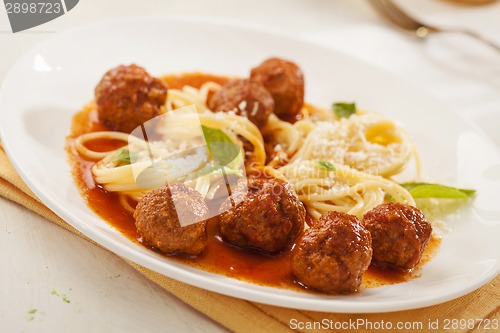 Image of Pasta with meatballs 
