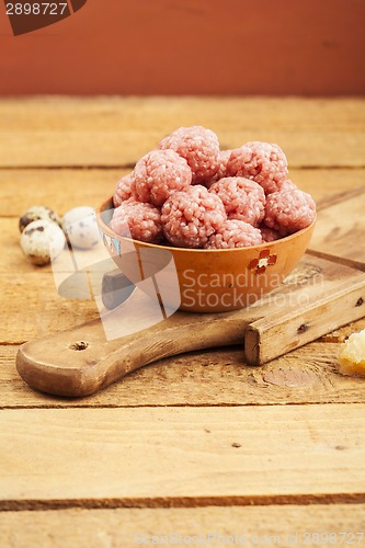 Image of Raw meatballs