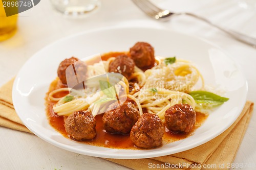 Image of Pasta with meatballs 