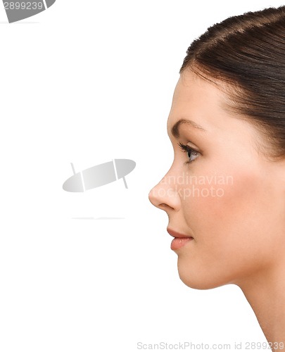 Image of profile portrait of young woman