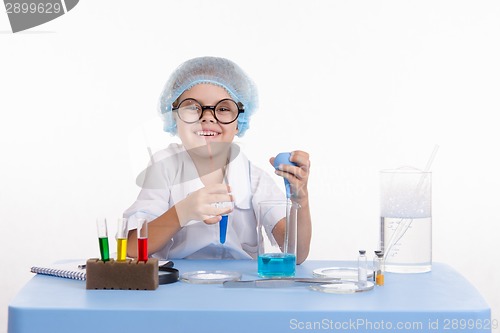 Image of Girl in a laboratory technician