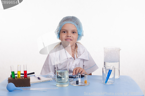 Image of Chemist in chemistry class