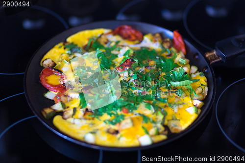 Image of Omelet with vegetables.
