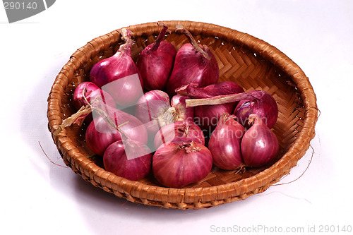 Image of red onion bulb