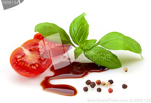 Image of tomato, basil and balsamic vinegar