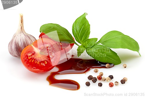 Image of tomato, basil and balsamic vinegar