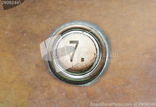 Image of Old button - 7