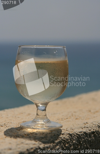 Image of White wine