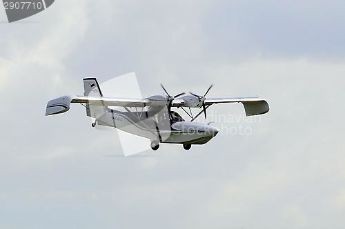 Image of The Orion SK-12 amphibian in flight.