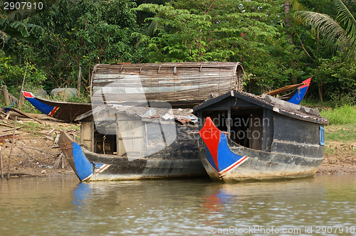 Image of riverside scenery in Cambodia