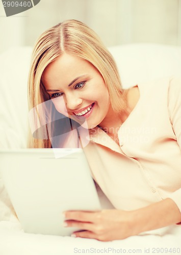 Image of woman with tablet pc