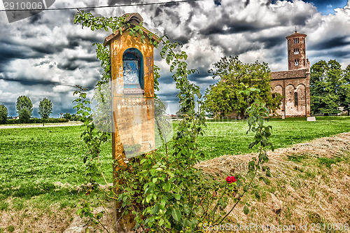 Image of Votive aedicula devoted to the Blessed Virgin Mary 