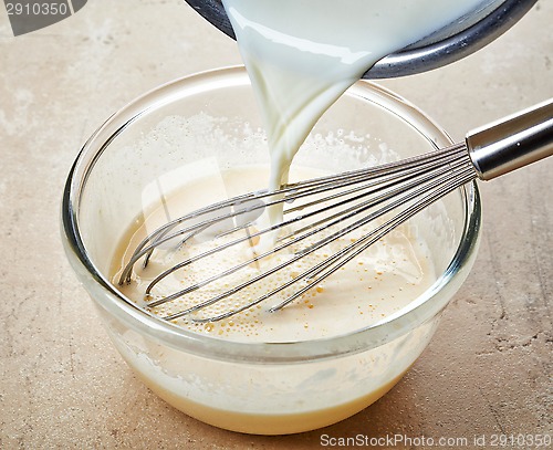 Image of making vanilla sauce