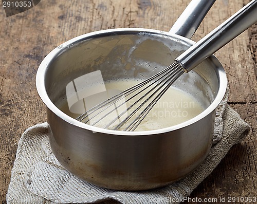 Image of making vanilla sauce