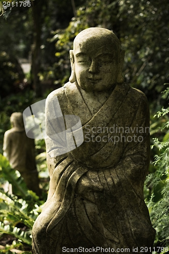 Image of Ruined statue Ksitigarbha Bodhisattva 