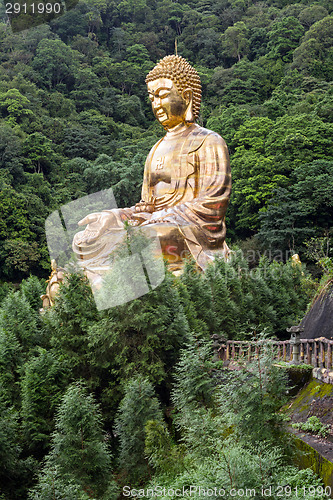 Image of Giant copper buddha statue