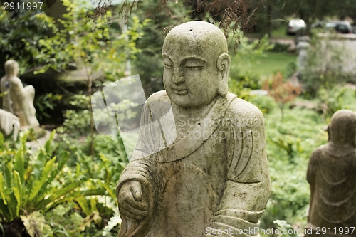 Image of Ruined statue Ksitigarbha Bodhisattva 