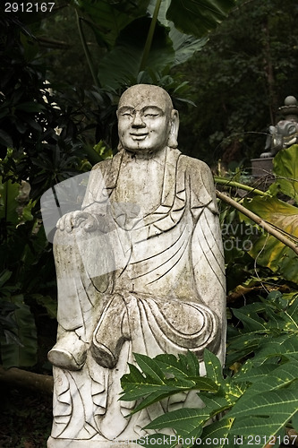 Image of Ruined statue Ksitigarbha Bodhisattva 