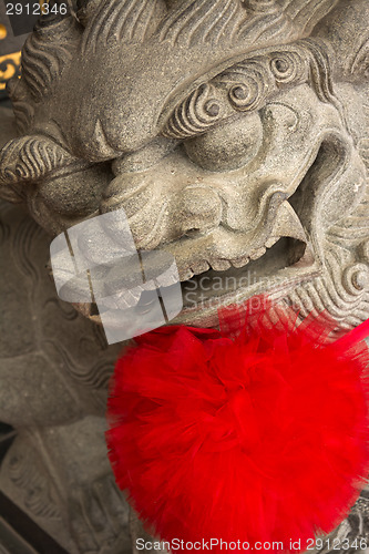 Image of Chinese temple lion statue