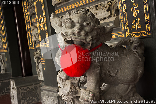 Image of Chinese temple lion statue