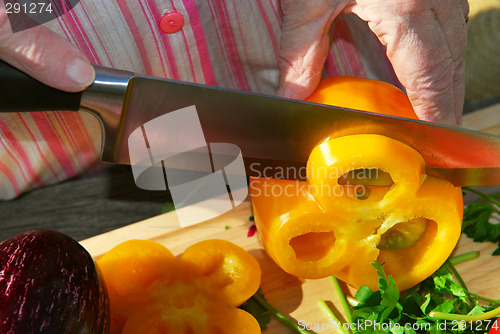 Image of Cutting vegetables