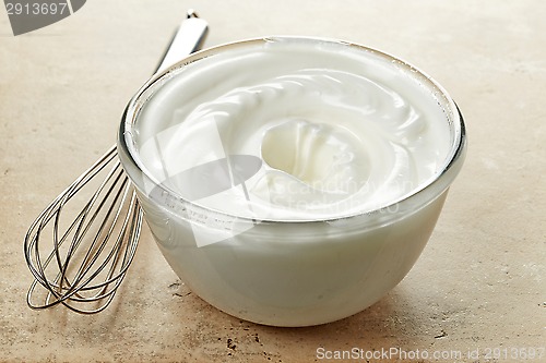 Image of bowl of eggs whites