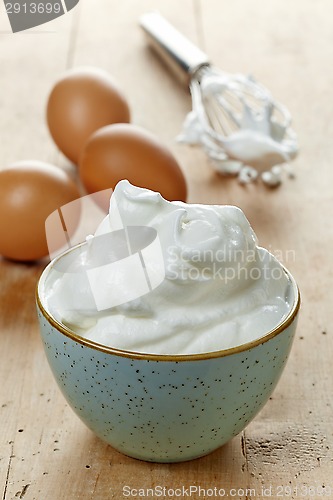 Image of Beaten egg whites 