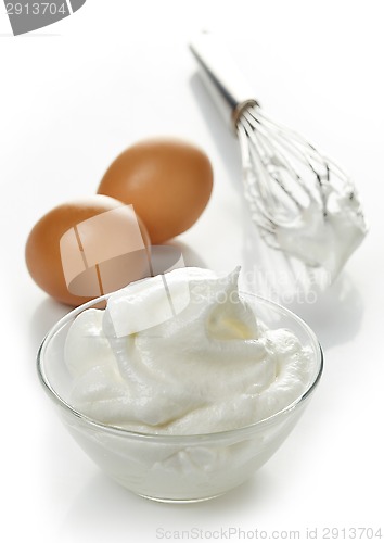 Image of Beaten egg whites 