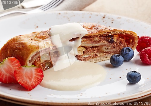 Image of apple strudel