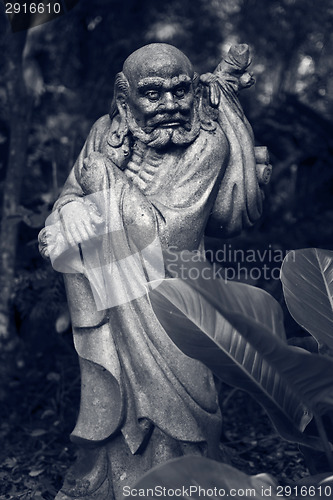 Image of Arhat Kanakbharadvaja statue