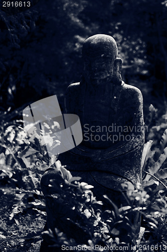 Image of Ruined statue Ksitigarbha Bodhisattva 